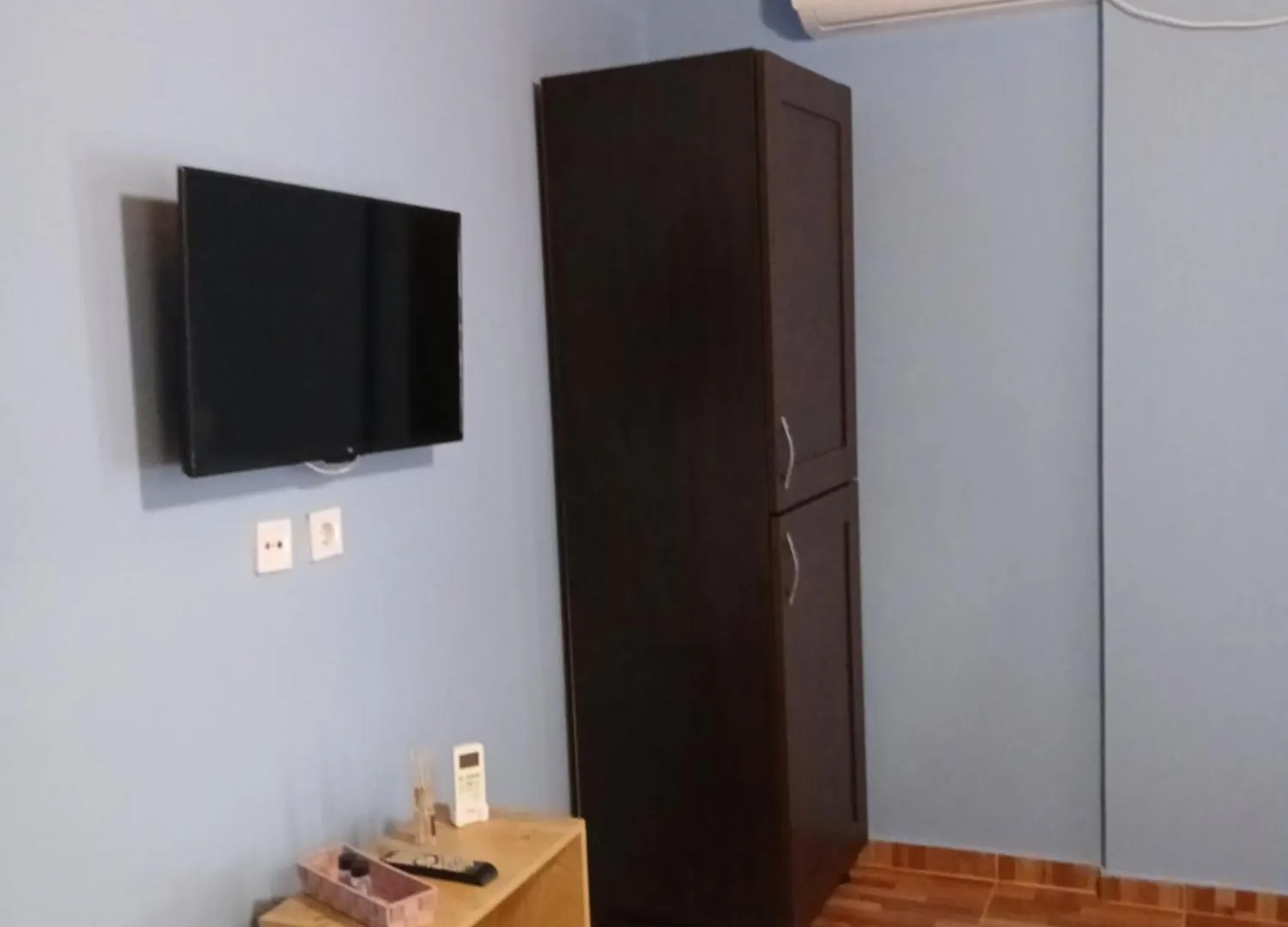 Tolis Rooms Himarë Apartamento