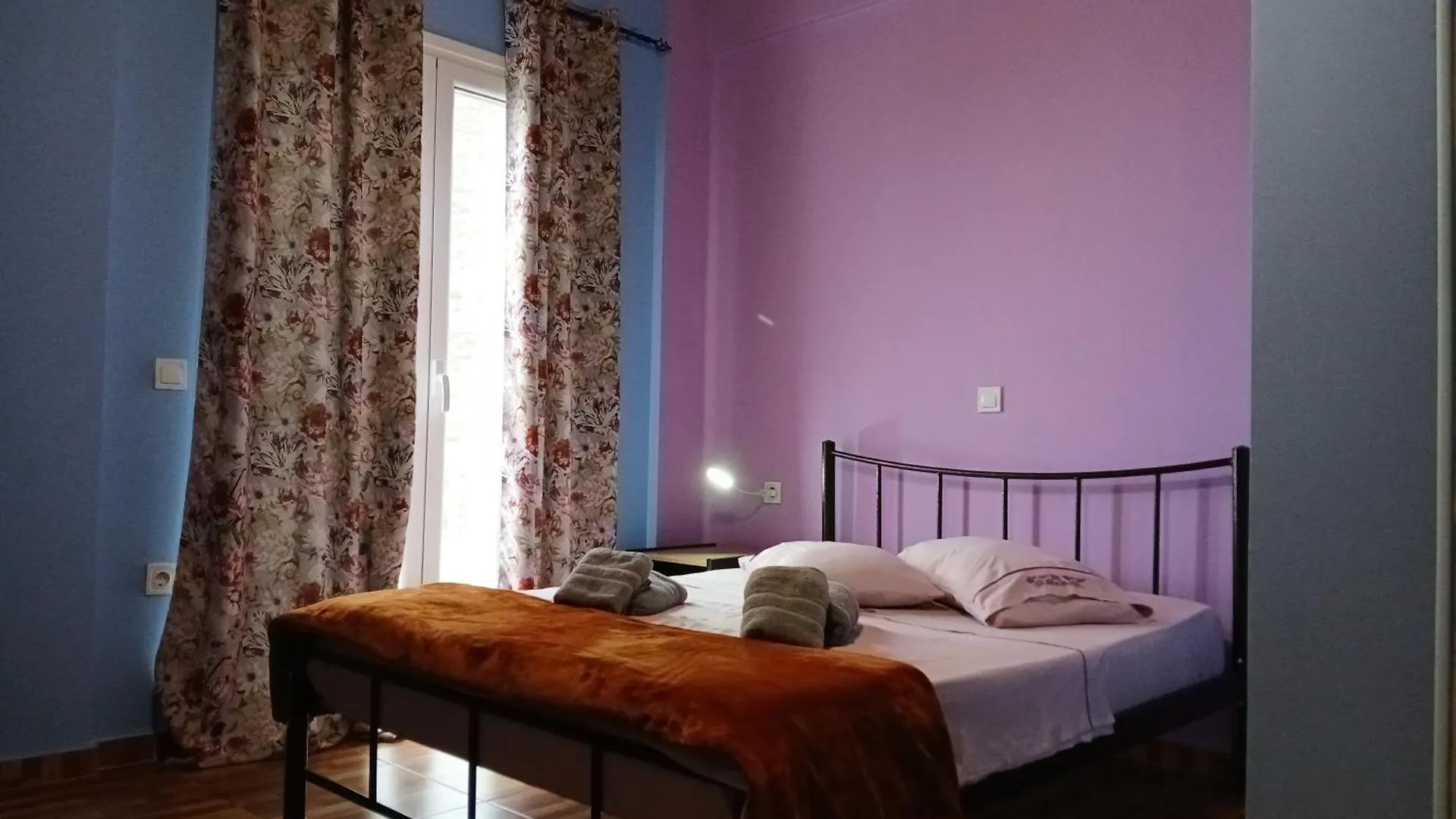 Tolis Rooms Himarë 0*,  Albania