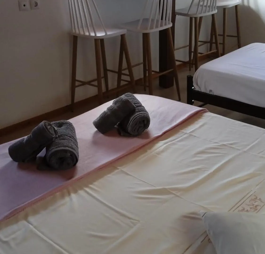 Apartment Tolis Rooms Himare Albania