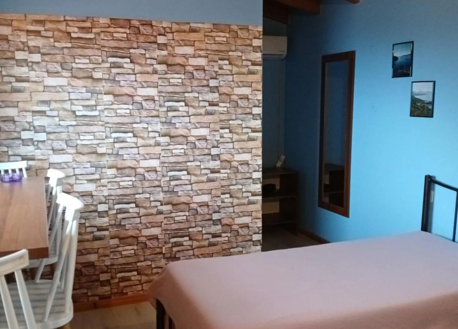 Tolis Rooms Himare Appartamento